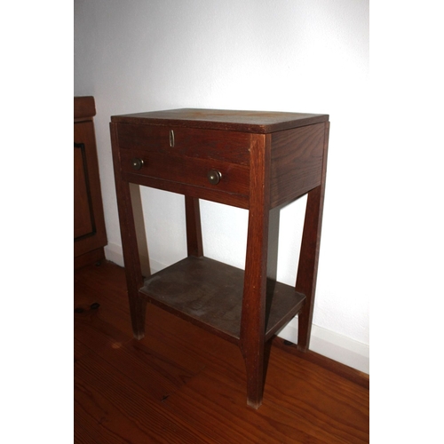 328 - A GOOD MAHOGANY ONE DRAWER SIDE TABLE, with lift top opening to flitted interior, above one drawer, ... 