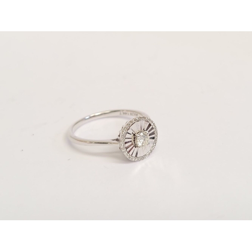 33 - A FANTASTIC 14CT WHITE GOLD & DIAMOND SUNBURST COCKTAIL RING, a centrally placed diamond is surround... 