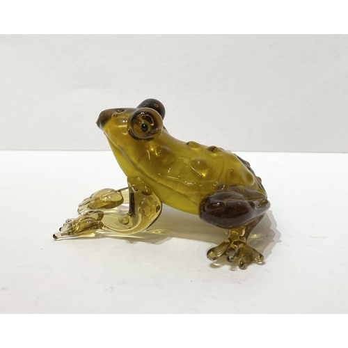 337 - A CHARMING MURANO STYLE ART GLASS FROG SCULPTURE/PAPERWEIGHT, intricate handblown piece, dimensions:... 