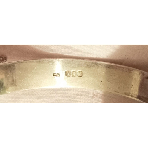 41 - AN IRISH SILVER BANGLE, of Cork interest: hallmarked for Dublin with date letter for 1977, vacant ca... 