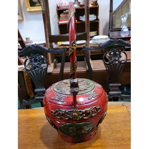 93 - A VERY GOOD VINTAGE RED-LAQUERED CHINESE WEDDING GIFT BASKET, the upright curved handle decorated wi... 