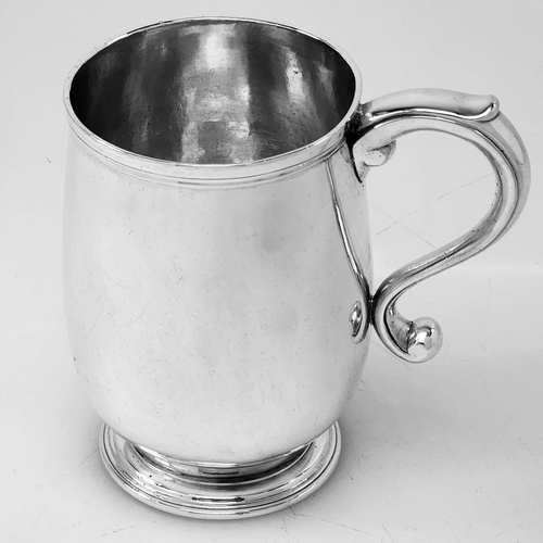 97 - A GOOD IRISH GEORGE II SILVER TANKARD, Hallmarked Maker Ambrose Boxwell, Dublin 1734. Of simple form... 