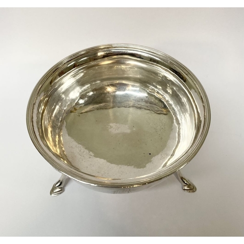 30 - AN IRISH – CORK – GEORGE III SILVER SUGAR BOWL, Hallmarked Maker 'I.W' and stamped STERLING, possibl... 