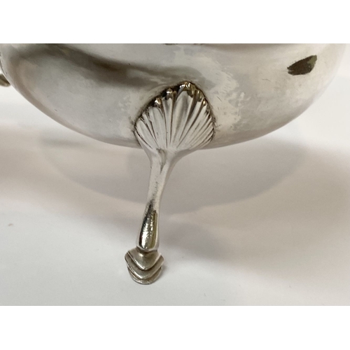 30 - AN IRISH – CORK – GEORGE III SILVER SUGAR BOWL, Hallmarked Maker 'I.W' and stamped STERLING, possibl... 