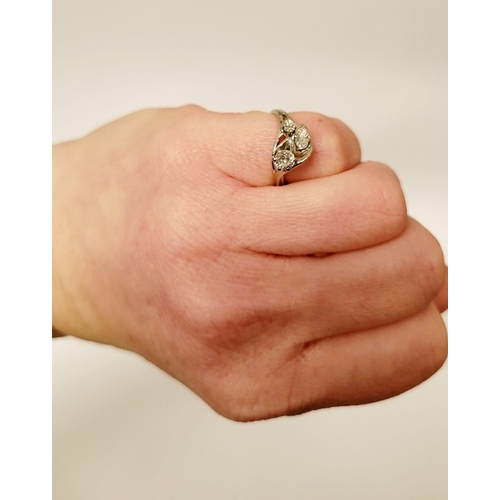 33 - A LOVELY VINTAGE 14CT WHITE GOLD TRI-STONE DIAMOND RING, the setting is really beautiful with a pair... 