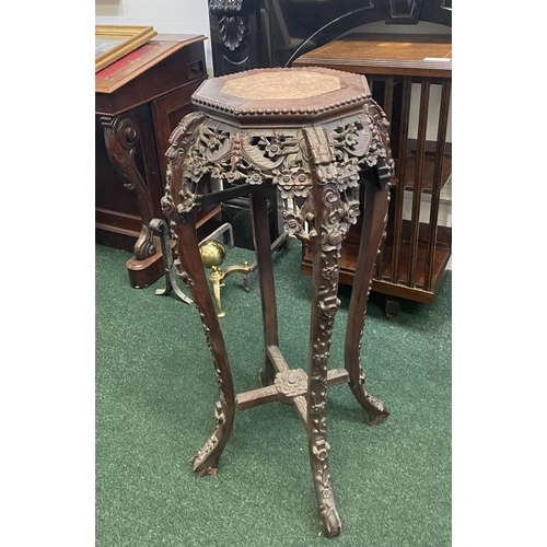 54 - AN EXCELLENT 19TH CENTURY CHINESE HARDWOOD OCTAGONAL MARBLE-TOPPED JARDINIERE STAND, the octagonal t... 