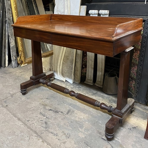 67 - AN EXCELLENT MAHOGANY SIDE TABLE, with three quarter gallery to top, two frieze drawers, standing on... 