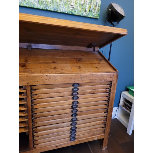 25 - AN ANTIQUE OAK DRAUGHTSMAN’S CABINET, or flat file cabinet, this expertly crafter piece has a lift t... 