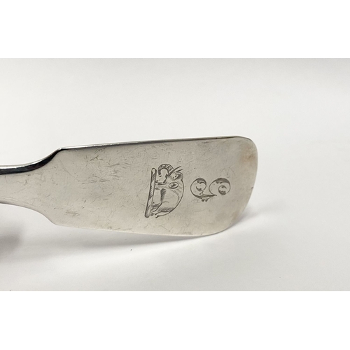 110 - A GEORGE III IRISH SILVER FISH SLICE, by Samuel Neville, Dublin, c.1813. Of plain fiddle pattern wit... 