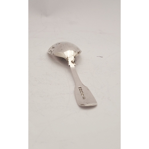 143 - AN EARLY 19TH CENTURY SILVER CADDY SPOON, of simple form, impressed with London hallmarks, date lett... 