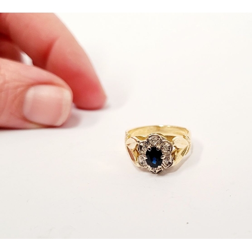 17 - A BEAUTIFUL VINTAGE 18CT YELLOW GOLD SAPPHIRE & DIAMOND DRESS RING, with a central oval shaped dark ... 