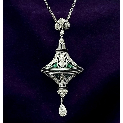 19 - A STUNNING ART DECO 14CT WHITE GOLD ONYX, EMERALD & DIAMOND PENDANT NECKLACE, pendant circa 1920 – 1... 