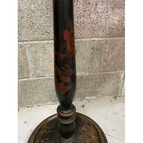 276 - A DECORATIVE CHINOISERIE FLOOR LAMP, with painted gilt decorations on black base to turned support a... 