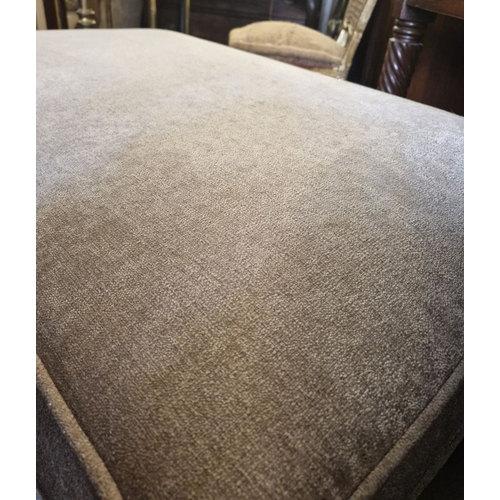 281 - A LARGE VERY GOOD QUALITY GREY UPHOLSTERED OTTOMAN, with birch wood legs to each corner. Piped finis... 