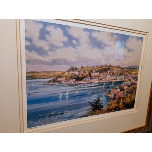 292 - A COLIN GIBSON PRINT OF KINSALE HARBOUR, in a good frame, label verso. Frame: 47 x 39cm.