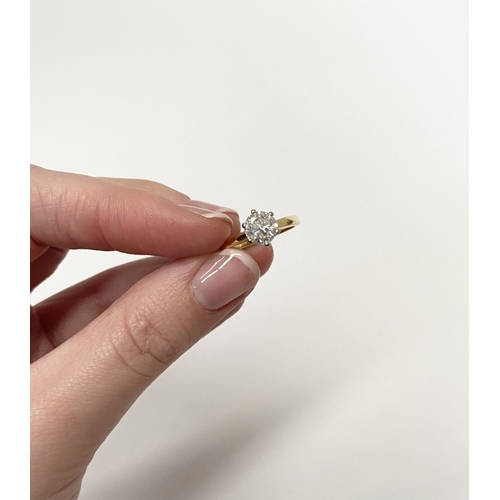 5 - A BEAUTIFUL 18CT YELLOW GOLD DIAMOND SOLITAIRE RING, with central round brilliant cut diamond set in... 