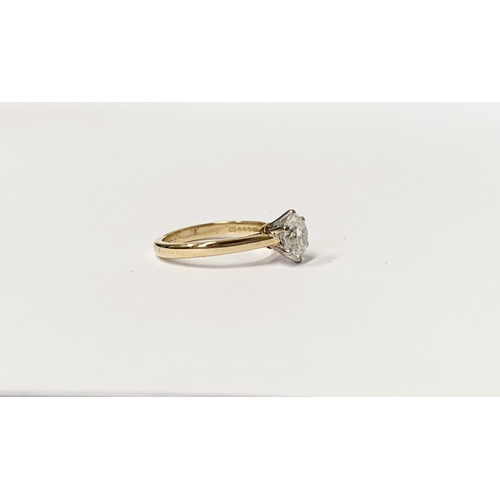 5 - A BEAUTIFUL 18CT YELLOW GOLD DIAMOND SOLITAIRE RING, with central round brilliant cut diamond set in... 