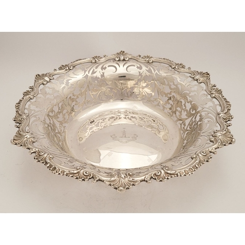 63 - A VERY FINE PAIR OF EARLY 20TH CENTURY SILVER FRUIT DISHES, each with beautiful chased foliage scrol... 