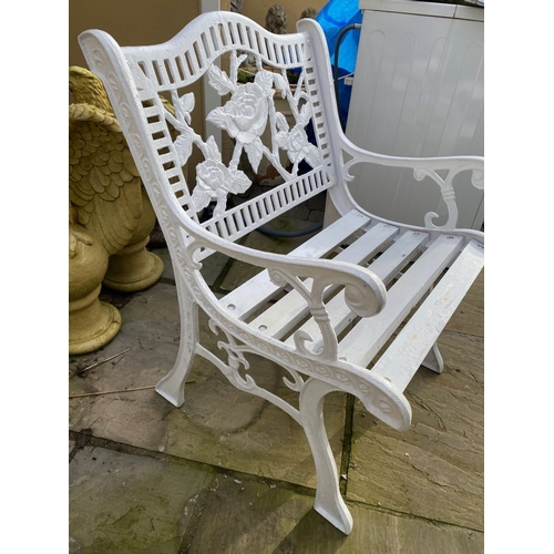 40 - AN EXCELLENT CAST IRON SINGLE GARDEN SEAT, the back with decorative openwork panel in rose pattern s... 