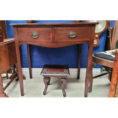 48 - A BOW FRONTED NEATLY SIZED GEORGIAN TWO DRAWER TABLE, with inlaid & crossbanded detail to the drawer... 