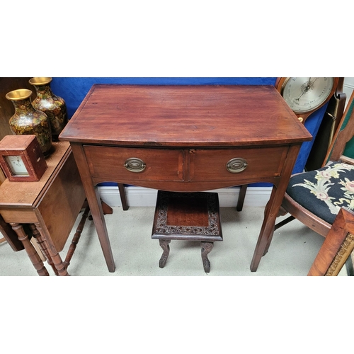 48 - A BOW FRONTED NEATLY SIZED GEORGIAN TWO DRAWER TABLE, with inlaid & crossbanded detail to the drawer... 