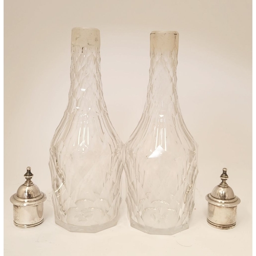 11 - A VERY FINE LATE 18TH CENTURY IRISH SILVER CRUET SET, complete with 2 cut glass bottles, a large sif... 