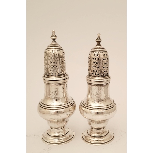 11 - A VERY FINE LATE 18TH CENTURY IRISH SILVER CRUET SET, complete with 2 cut glass bottles, a large sif... 