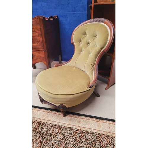 31 - A GOOD QUALITY LOW RISE LATE 19TH CENTURY NURSING / DRESSING ROOM CHAIR, with a shaped reclining but... 