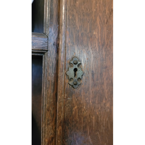 30 - AN 18TH CENTURY OAK WELSH DRESSER – this is a wonderful example of this piece of furniture, to the b... 