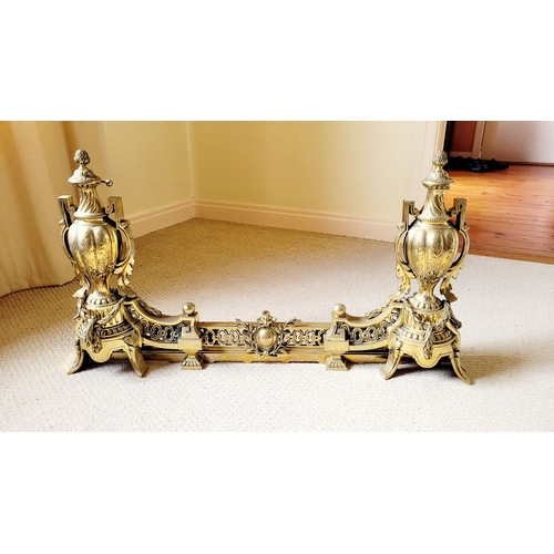 41 - A VERY GOOD QUALITIY ADJUSTABLE FRENCH CAST BRASS ADJUSTABLE FIRE FENDER, late 19th century, on each... 