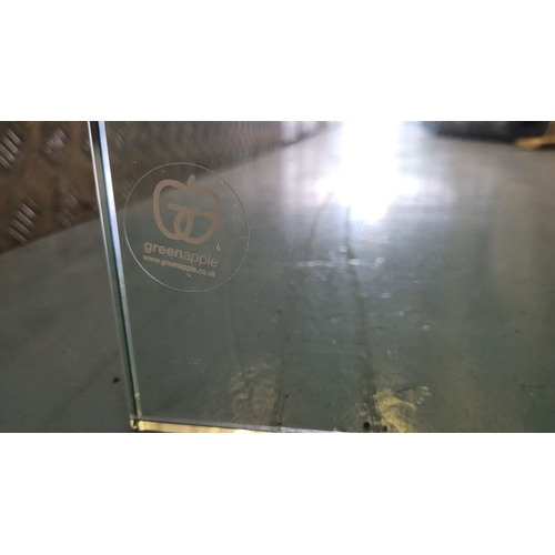 55 - AN EXCELLENT CONTEMPORY GREENAPPLE GLASS CONSOLE / HALL STAND, beautiful clear glass piece of furnit... 