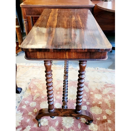 76 - A GOOD QUALITY ROSEWOOD BOBBIN TURNED SOFA TABLE – HALL TABLE, the top with rounded corners rests up... 