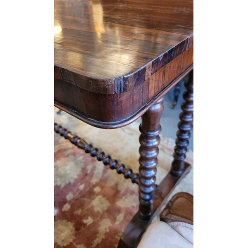 76 - A GOOD QUALITY ROSEWOOD BOBBIN TURNED SOFA TABLE – HALL TABLE, the top with rounded corners rests up... 