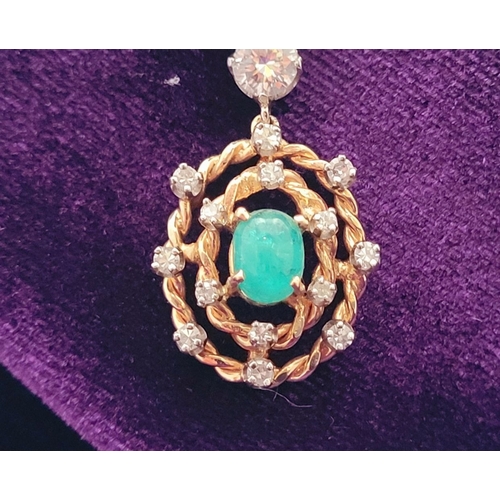 4 - A FANTASTIC YELLOW GOLD EMERALD & DIAMOND ANTIQUE PENDANT NECKLACE, the pendant is really beautiful;... 