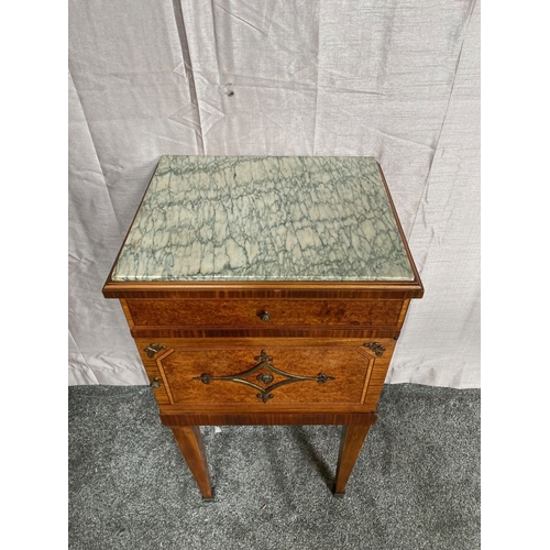 6 - A FINELY CRAFTED WALNUT INLAID BRASS MOUNTED MARBLE TOPPED CABINET, to the front a single drawer ove... 