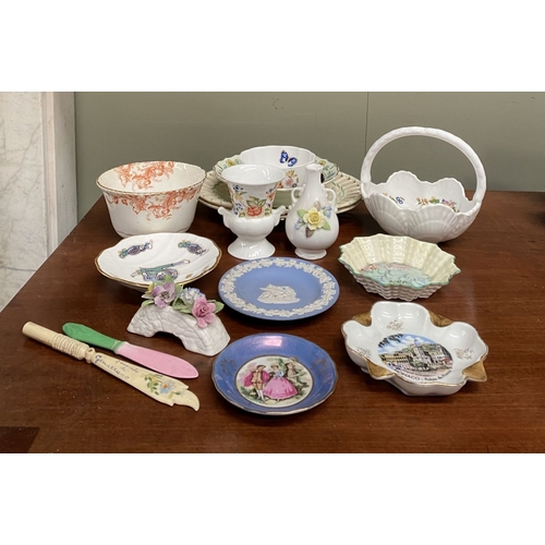 292 - A LARGE PORCELAIN/TABLEWARE COLLECTION TO INCLUDE, (i) Shelley England fine bone China dish, (ii) Fa... 