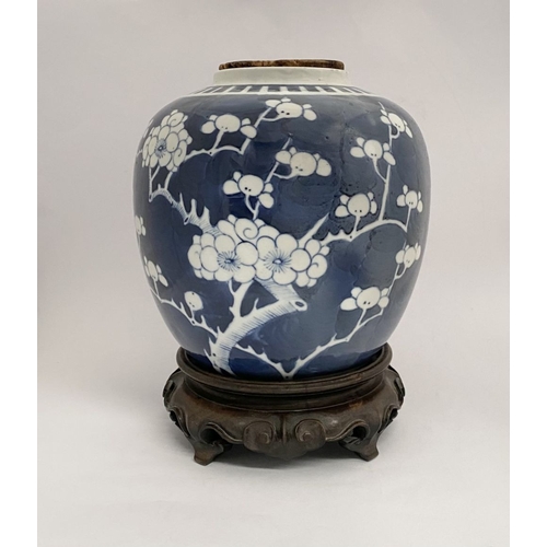 2 - A LATE QING DYNASTY CHINESE BLUE AND WHITE GINGER JAR WITH STAND, ginger jar of bulbous form, painte... 