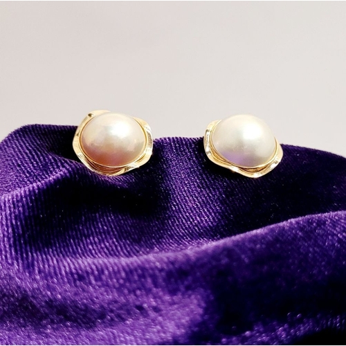 20 - A FANTASTIC CASED PAIR OF MABE PEARL EARRINGS SET IN 14CT YELLOW GOLD, a striking pair of large Mabe... 