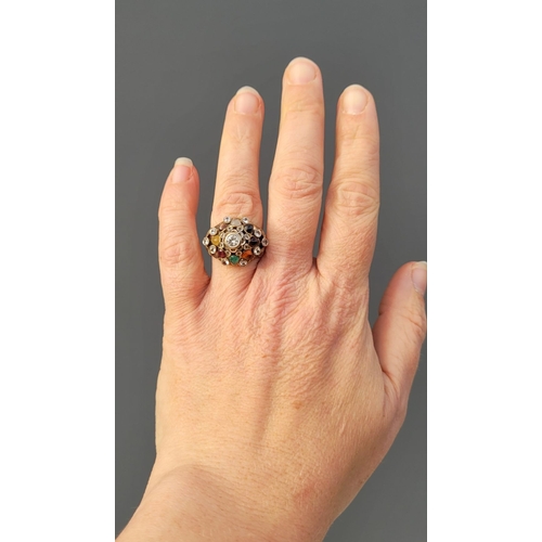 23 - A FANTASTIC VINTAGE 14CT GOLD ‘PRINCESS’ COCKTAIL RING, a really eye-catching vintage ring mid-20th ... 