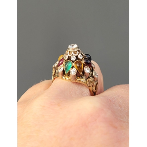 23 - A FANTASTIC VINTAGE 14CT GOLD ‘PRINCESS’ COCKTAIL RING, a really eye-catching vintage ring mid-20th ... 