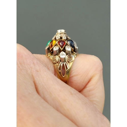 23 - A FANTASTIC VINTAGE 14CT GOLD ‘PRINCESS’ COCKTAIL RING, a really eye-catching vintage ring mid-20th ... 