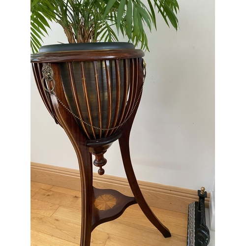 33 - A VERY FINE MAHOGANY INLAID REGENCY STYLE BASKET JARDINIERE STAND, with a liner, the slated tapered ... 