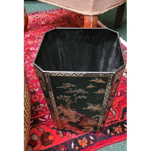 52 - A LOVELY VINTAGE WORCESTER WARE WASTE PAPER BIN / UMRELLA STAND, the tapered octagonal shaped body i... 