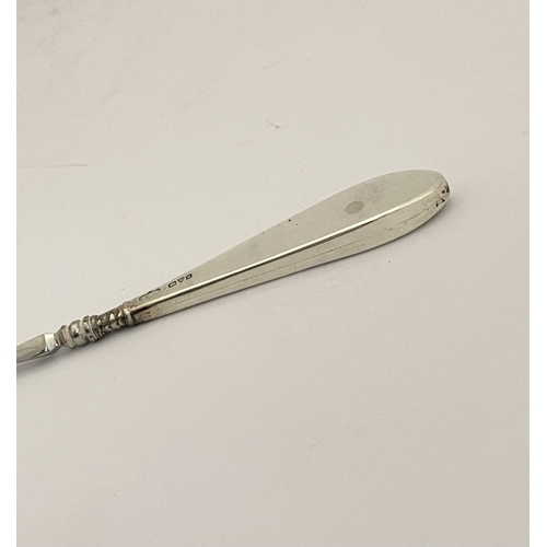 62 - AN EDWARDIAN SILVER SHOEHORN, BUTTON HOOK & CUTICLE PUSHER, the shoe horn and button hook engraved ‘... 