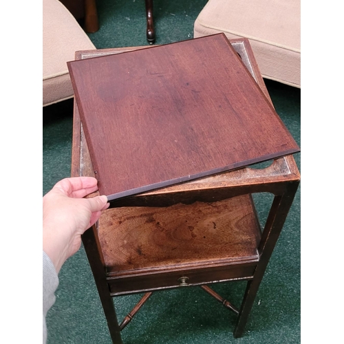 70 - A VERY FINE GEORGIAN TALL MAHOGANY NIGHTSTAND / LAMP TABLE, former washstand, the tabletop can be re... 