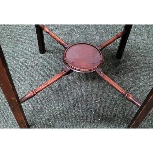 70 - A VERY FINE GEORGIAN TALL MAHOGANY NIGHTSTAND / LAMP TABLE, former washstand, the tabletop can be re... 