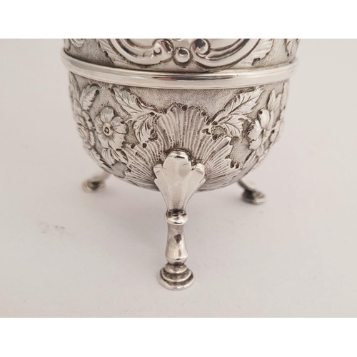 116 - A BEAUTIFULLY CRAFTED IRISH, CORK, GEORGE II SILVER CREAM JUG, finely decorated all over with repous... 