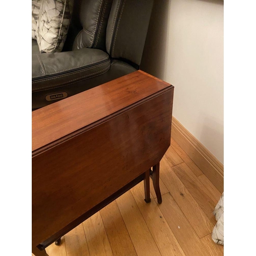 138 - AN INLAID DROP LEAF MAHOGANY SUTHERLAND TABLE, nice inlaid border to shaped top, dimensions: with le... 