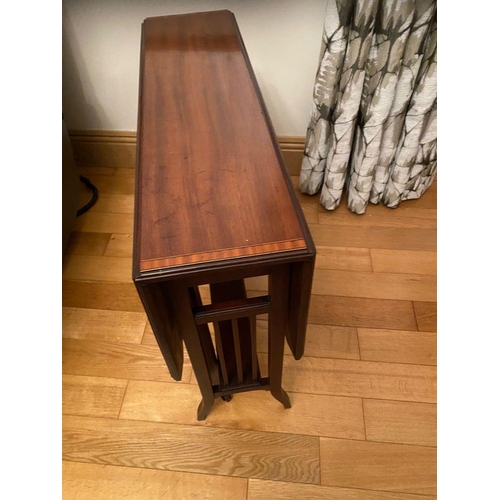 138 - AN INLAID DROP LEAF MAHOGANY SUTHERLAND TABLE, nice inlaid border to shaped top, dimensions: with le... 