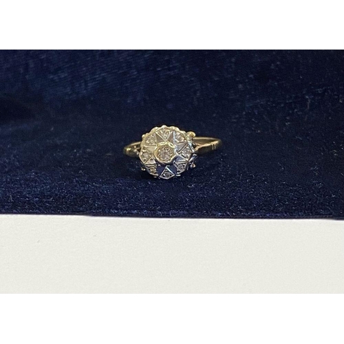 17 - A STRIKING 18CT YELLOW GOLD ART DECO STYLE DIAMOND CLUSTER RING, with central round cut diamond in i... 